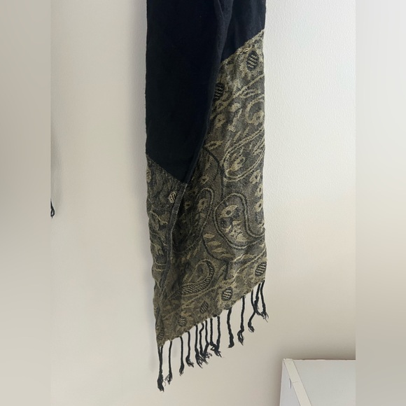 American Eagle Outfitters Scarf Wrap Shawl - Picture 4 of 6